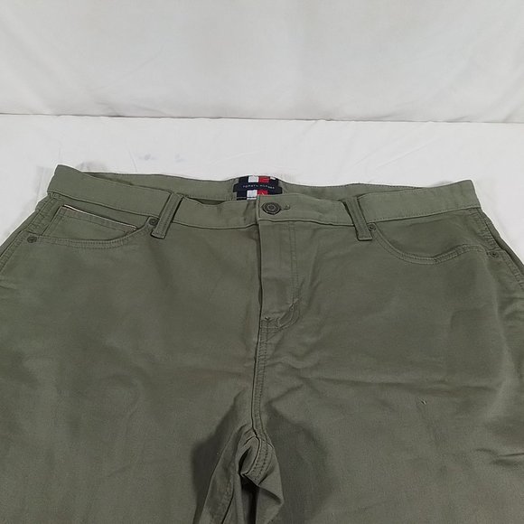 Tommy Hilfiger BK Travel Pant - Deep Lichen Green - Inseam 30 - NWOT - Picture 4 of 5